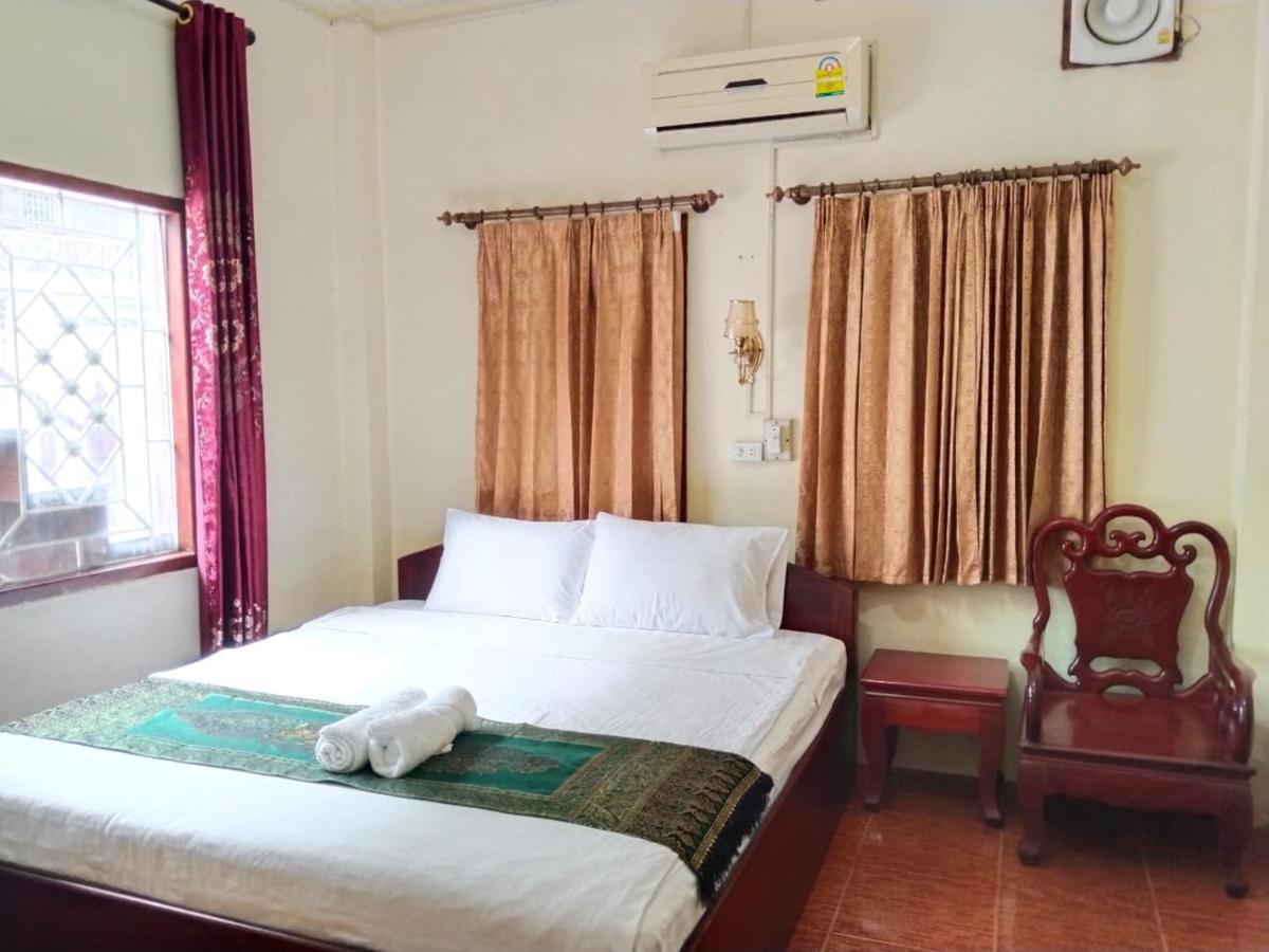 Thipphaphone Guesthouse Muang Pakbèng 외부 사진